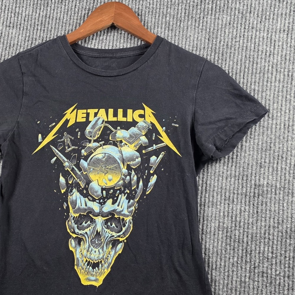 Metallica M72 World‎ Tour 2023 2024 T-Shirt Womens Small Black Skull Graphic Tee